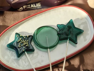 Леденец на палочке